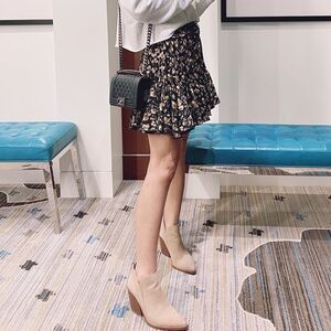 entro Black Floral Tiered Flowy Skort